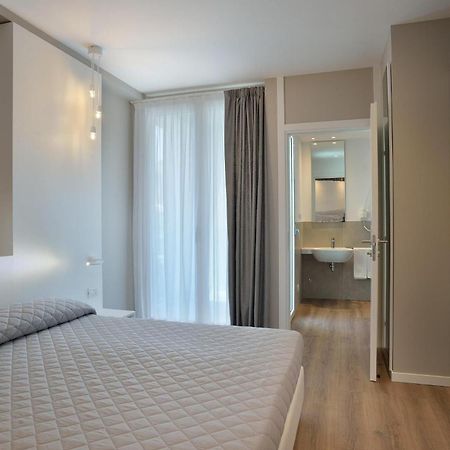 Embassy Hotel & Spa Cattolica Esterno foto