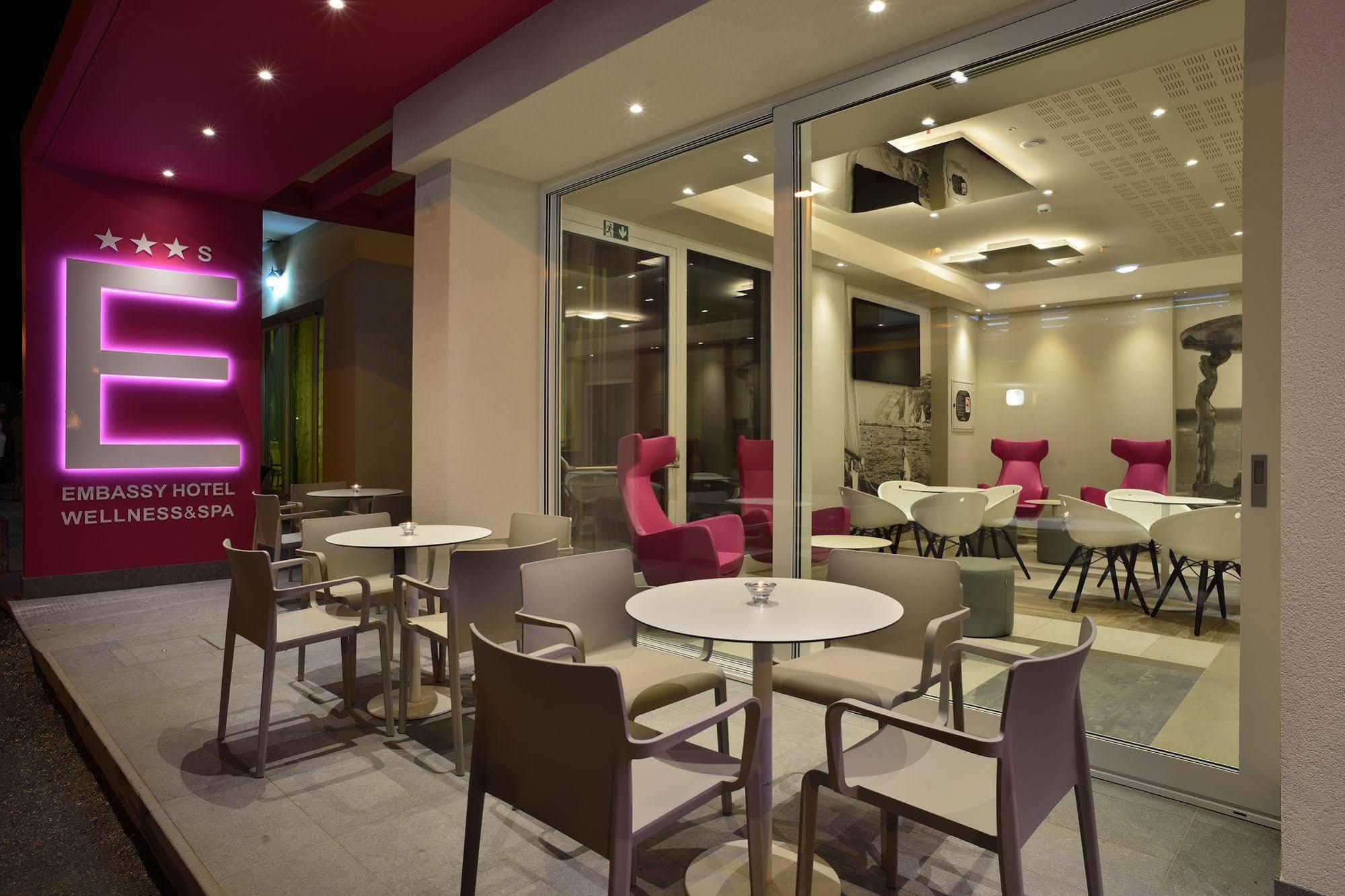 Embassy Hotel & Spa Cattolica Esterno foto