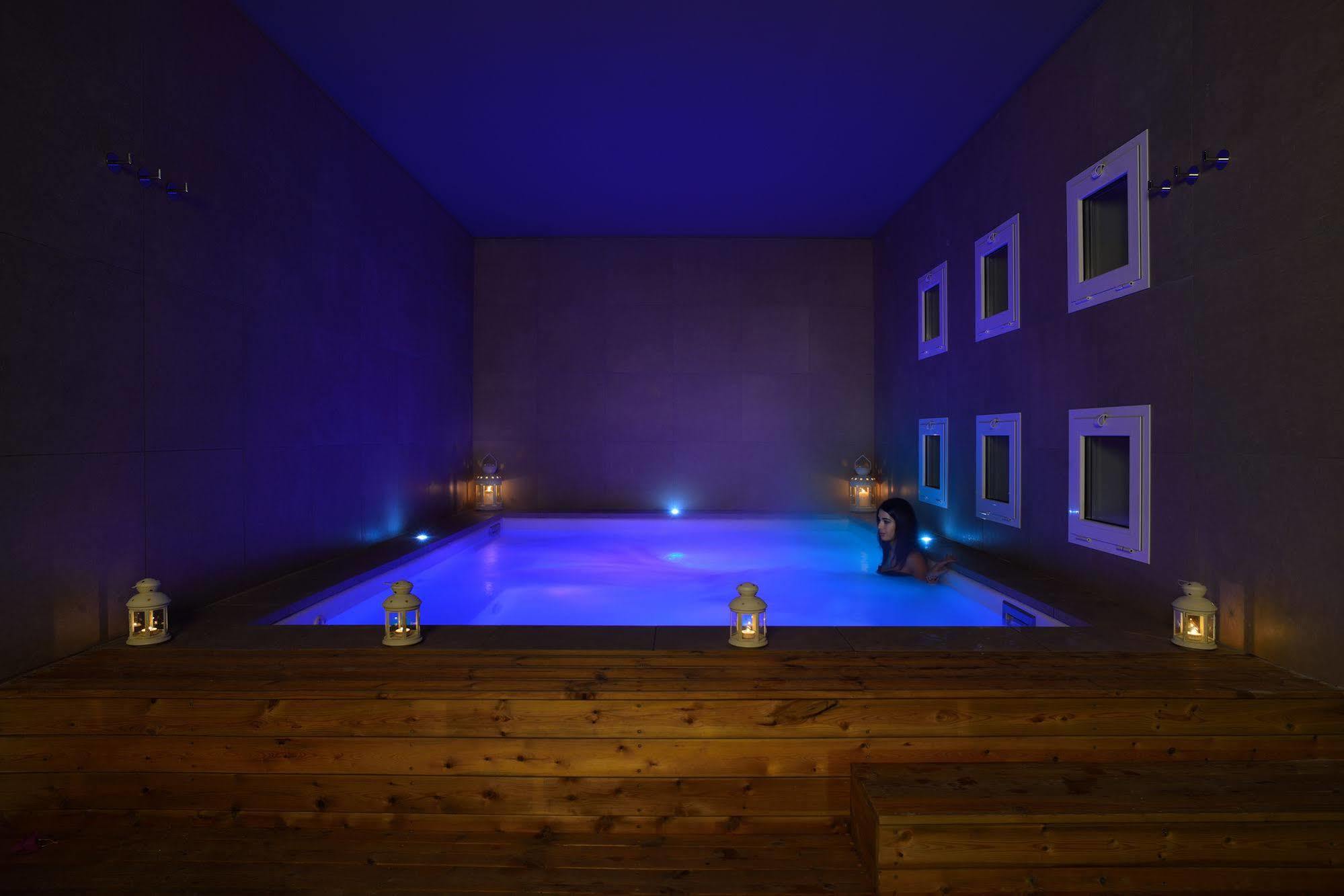 Embassy Hotel & Spa Cattolica Esterno foto